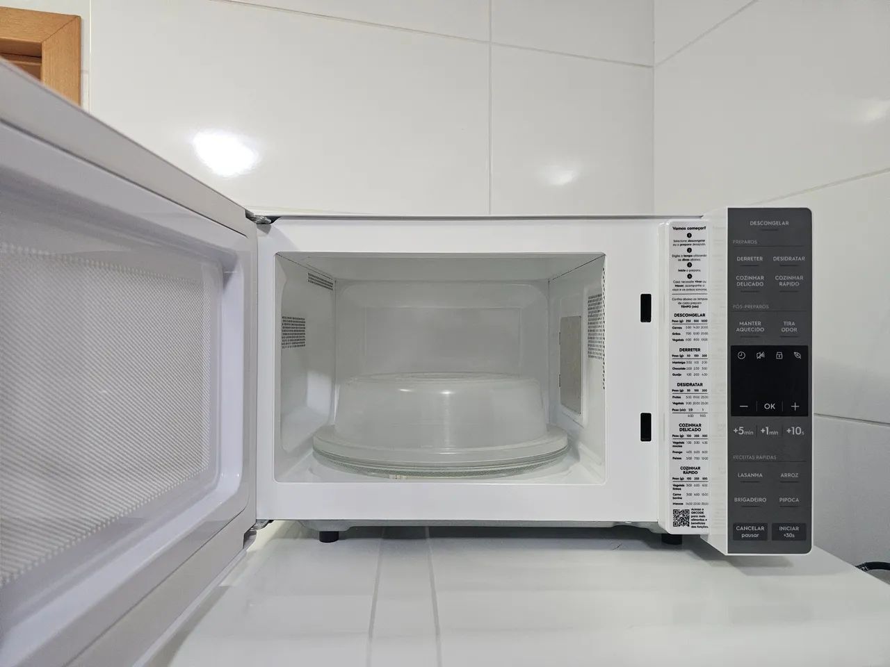 Microondas Eletrolux 23 litros - Foto 2