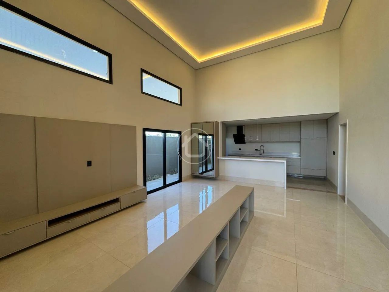 SOBRADO COM 4 SUITS - Foto 3