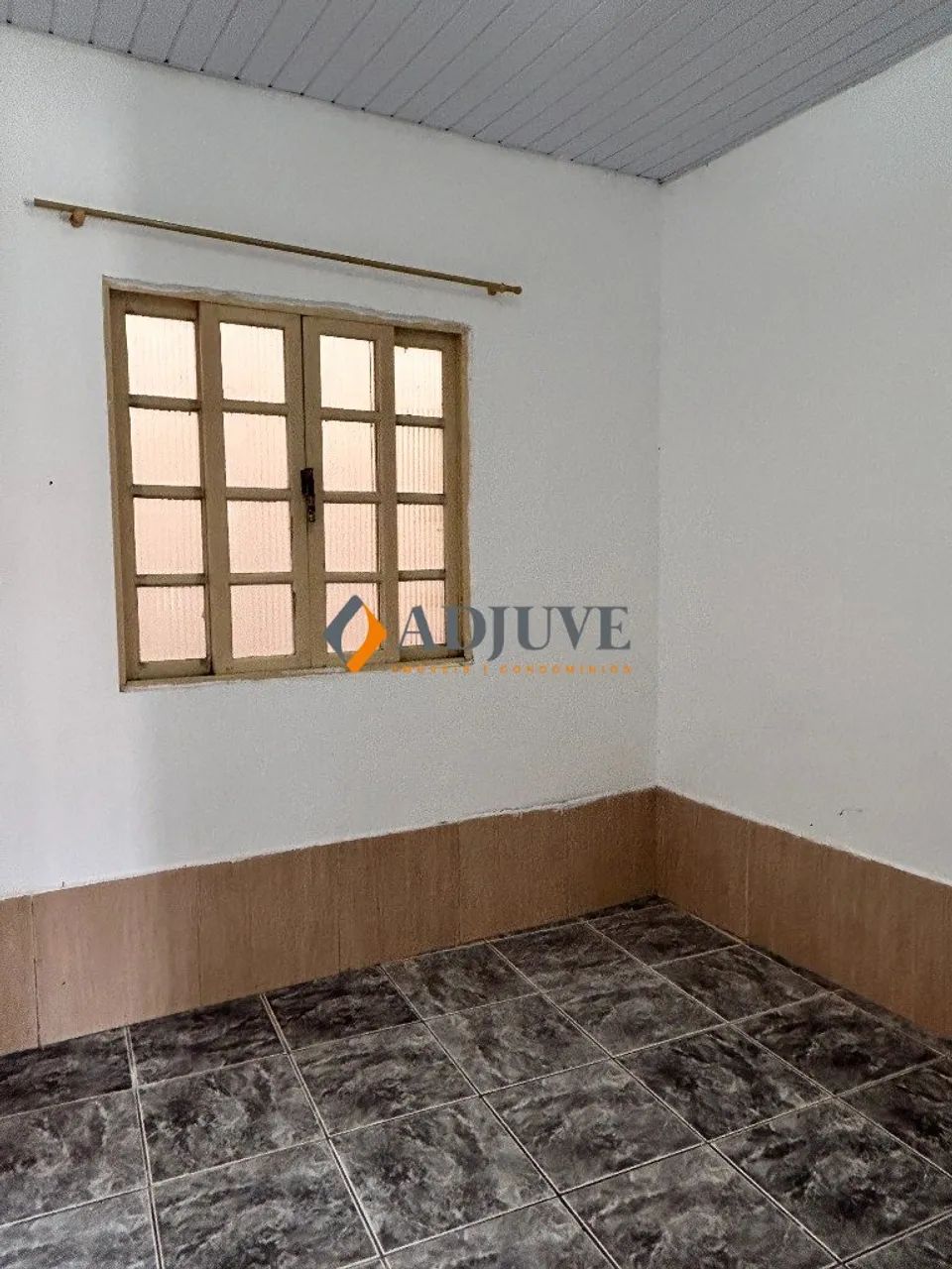 Casa com 03 quartos, 02 banheiros - próximo a Praia - Foto 4