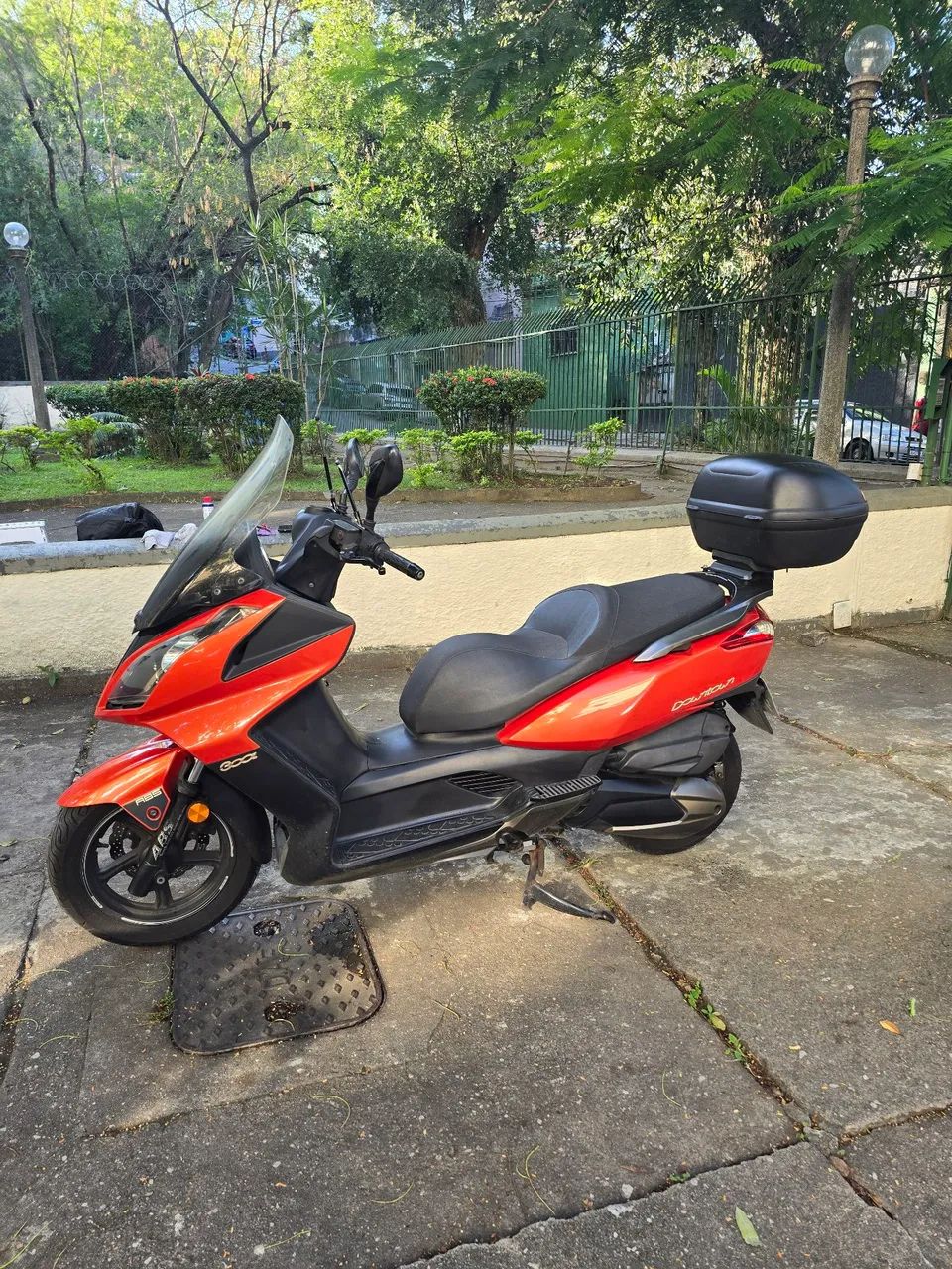 Kymco Downtown 300i - Foto 2