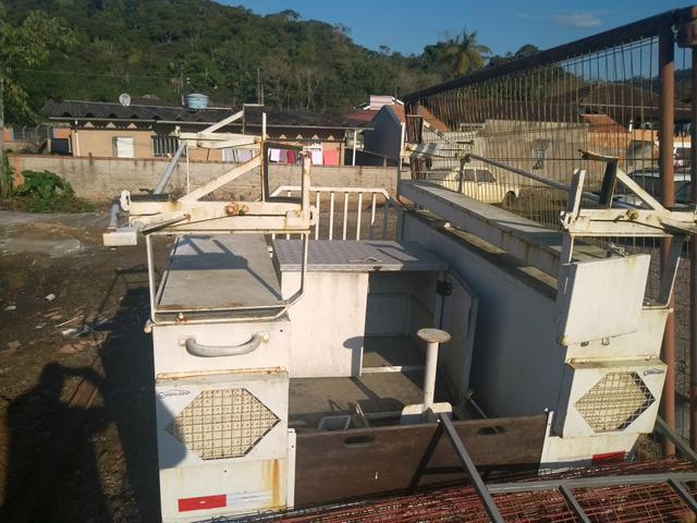 Carroceria para caminhonete manutenção energia - Foto 2