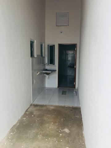 Linda casa com documentação grátis 2 quartos e 2 suites - Foto 14