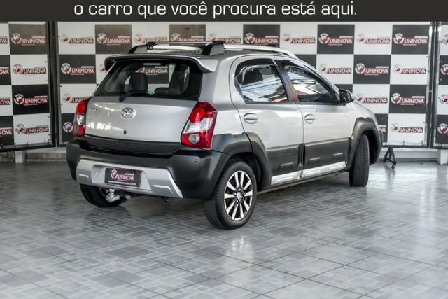 Toyota Etios Cross 1.5 Automático ( 16.000 km Com Kit Gas ) - Foto 9