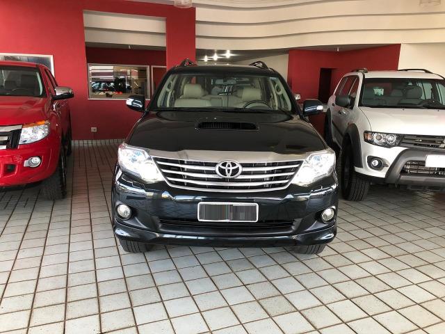 Toyota Hilux SW4 SRV_3.0D4-D_AUT._4X4_7LgareS_ExtrANoA_LacradAOriginaL_RevisadA_ - Foto 16