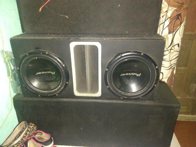 Caixa com duas bocas de 12 Pioneer