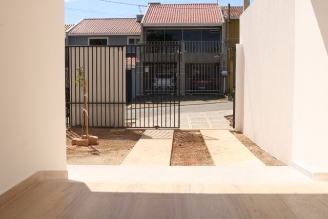 Casa com 2 dormitórios, porém com opção para 3 dorms, averbada e nova no Santa Candida - Foto 7