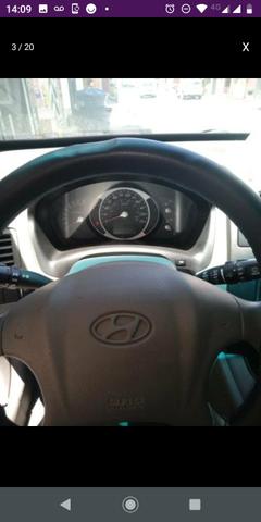 Hyundai Tucson 2.0 GL automática com kit gas - Foto 3