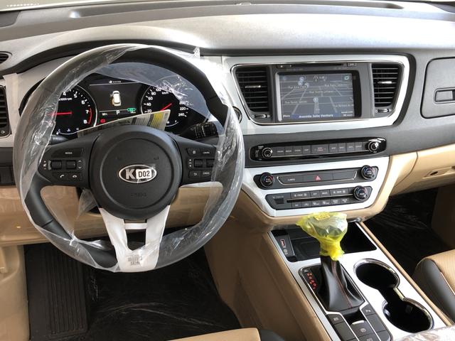 Grand Carnival 3.5 V6 8 lugares Ano 2019 modelo 2020 - Foto 11