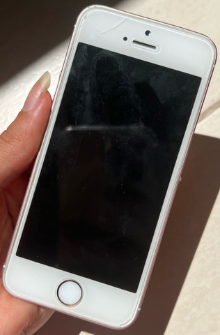 iphone se rose gold olx