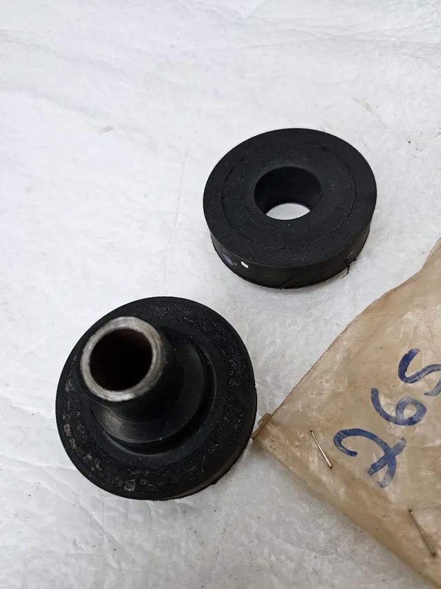 Trator esteira caterpillar D10N D10R D10T Coxim novo original 2656639 - Foto 3