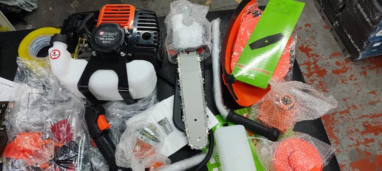 Roçadeira  nakasaki  63 cilindradas  com motopoda e lâminas 