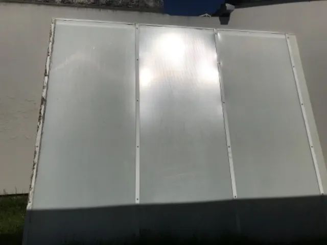 Cobertura policarbonato branco