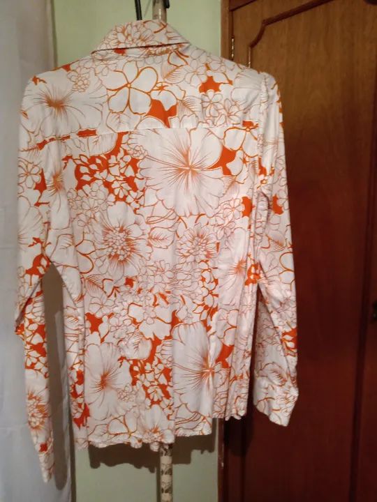Camisa social algodão cor branco e laranja - Tamanho P - Foto 2
