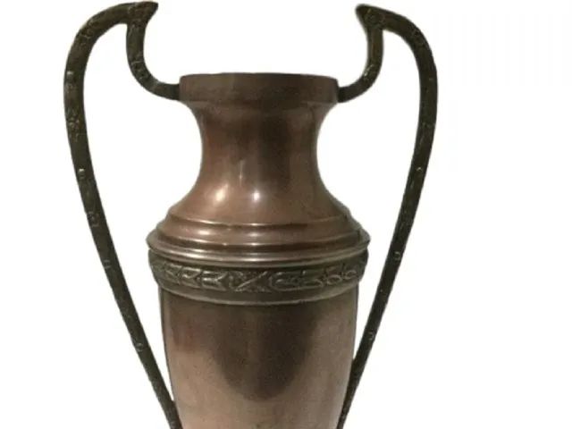 Ânfora De Bronze Antiga Anos 40/50 Vintage Raridade - Foto 5