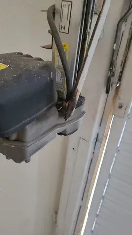 Consertos em portão basculante - Foto 6