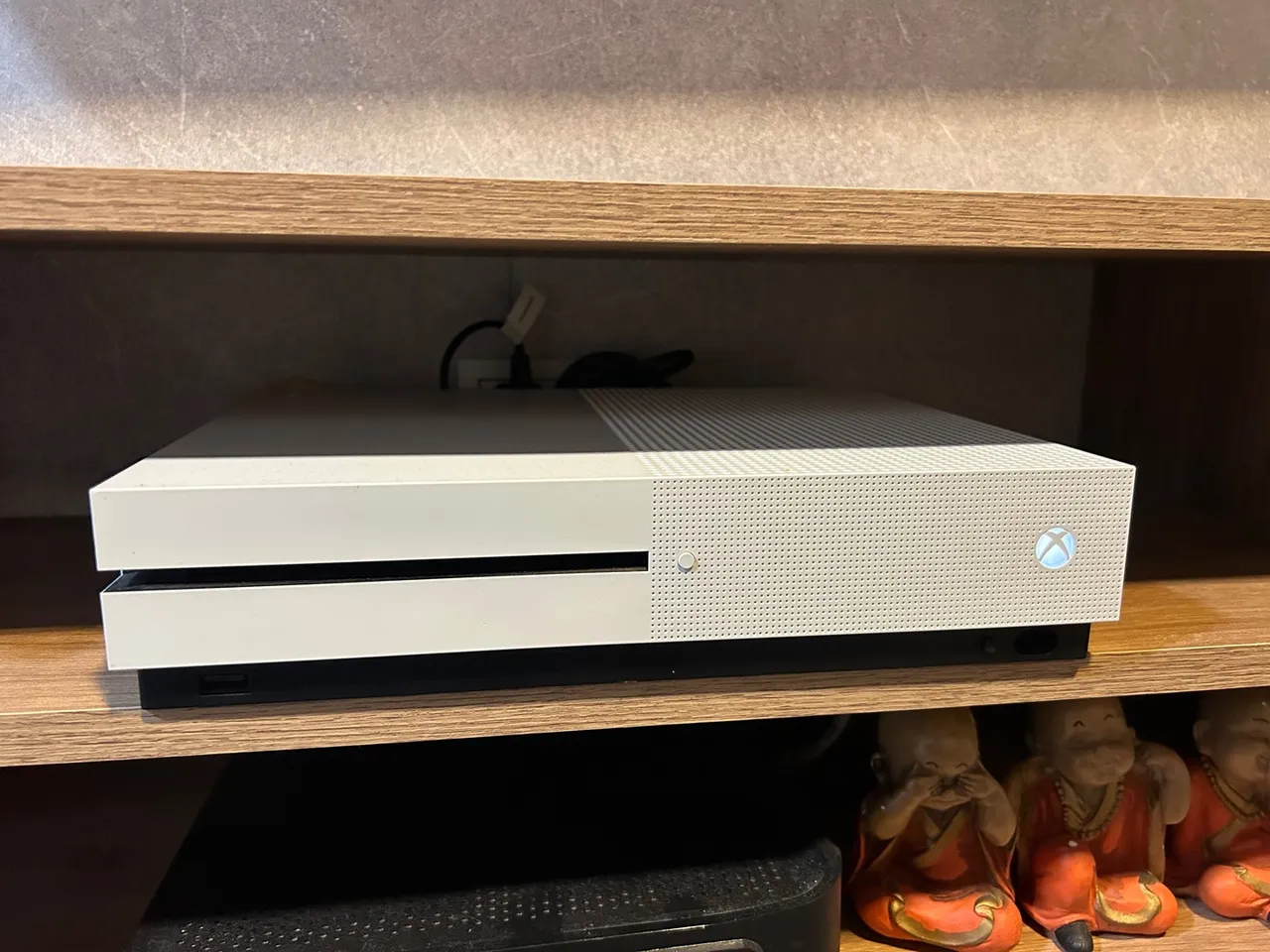 Xbox one s 1tb (18x de R$70,00)