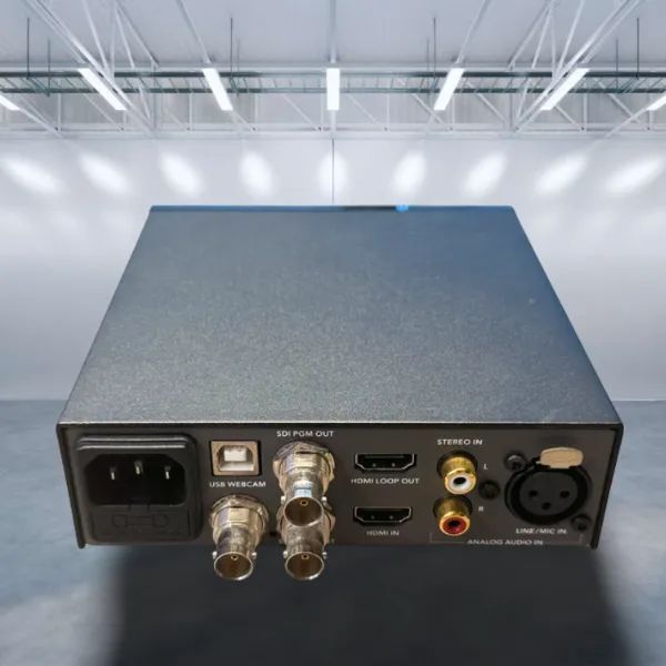 Switcher Para Streaming Blackmagic Web Presenter Com Teranex - Foto 2