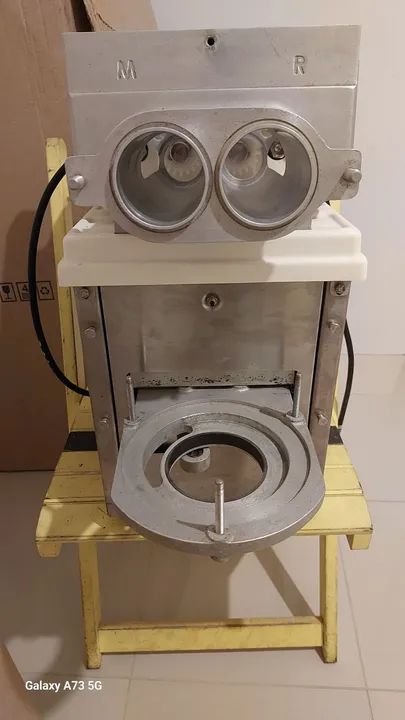 Vendo máquina de Salgado MCI usada  - Foto 3