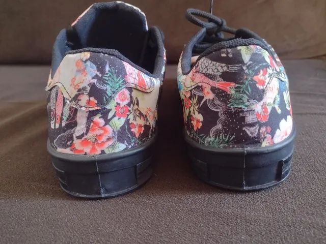 Tenis floral sem marca - Foto 2