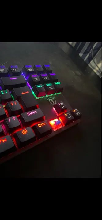 Teclado mecânico T- Dagger Corvette64407623263619122