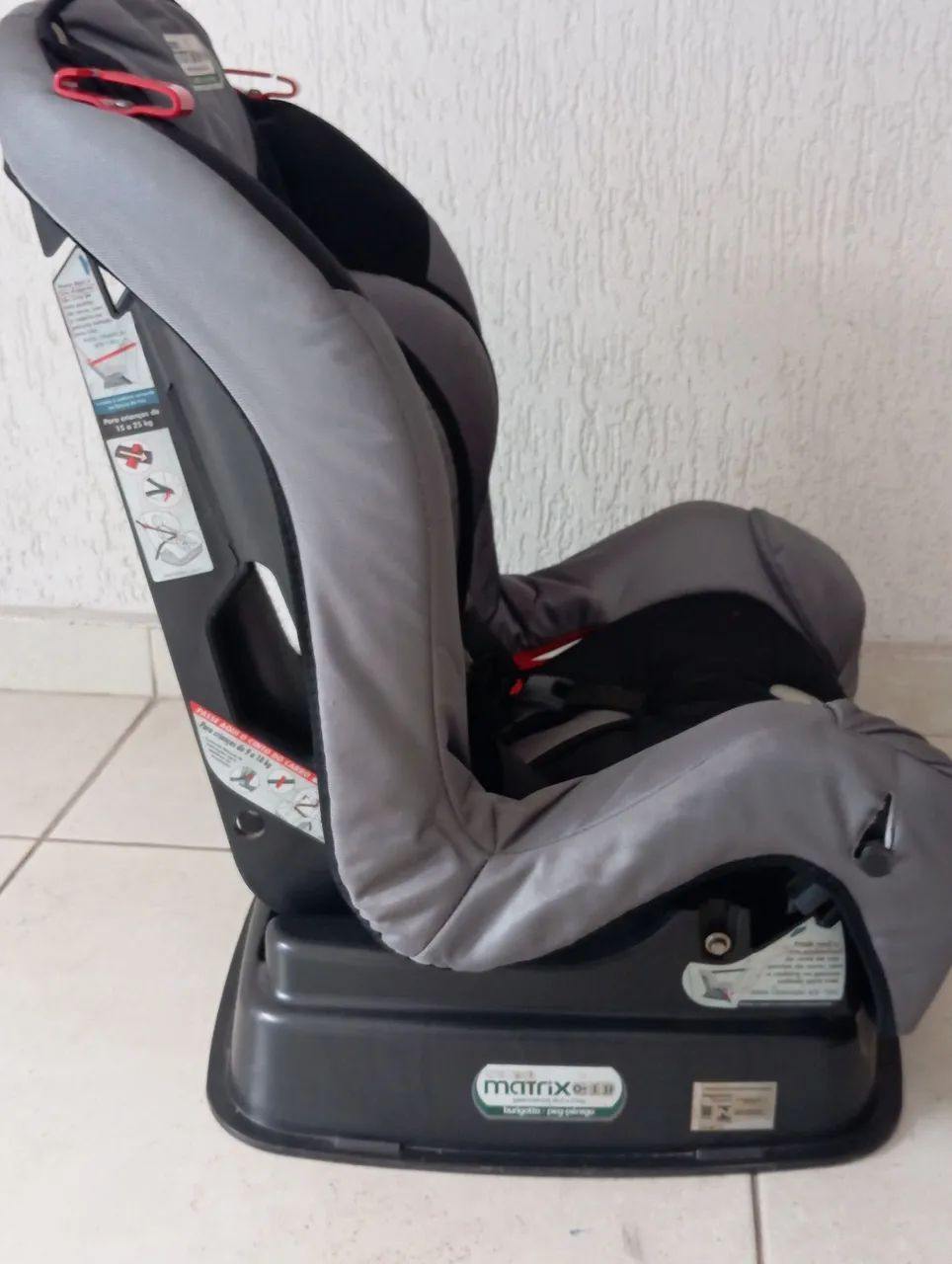 Cadeira de bebê para Carro Matrix Neo super conservada - Foto 3