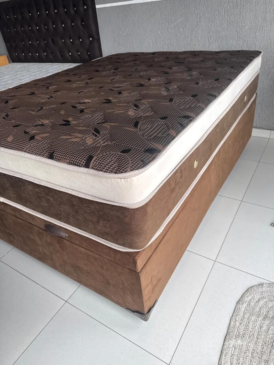 Cama baú Casal Confortável e Elegante com colchão semi ortopédico