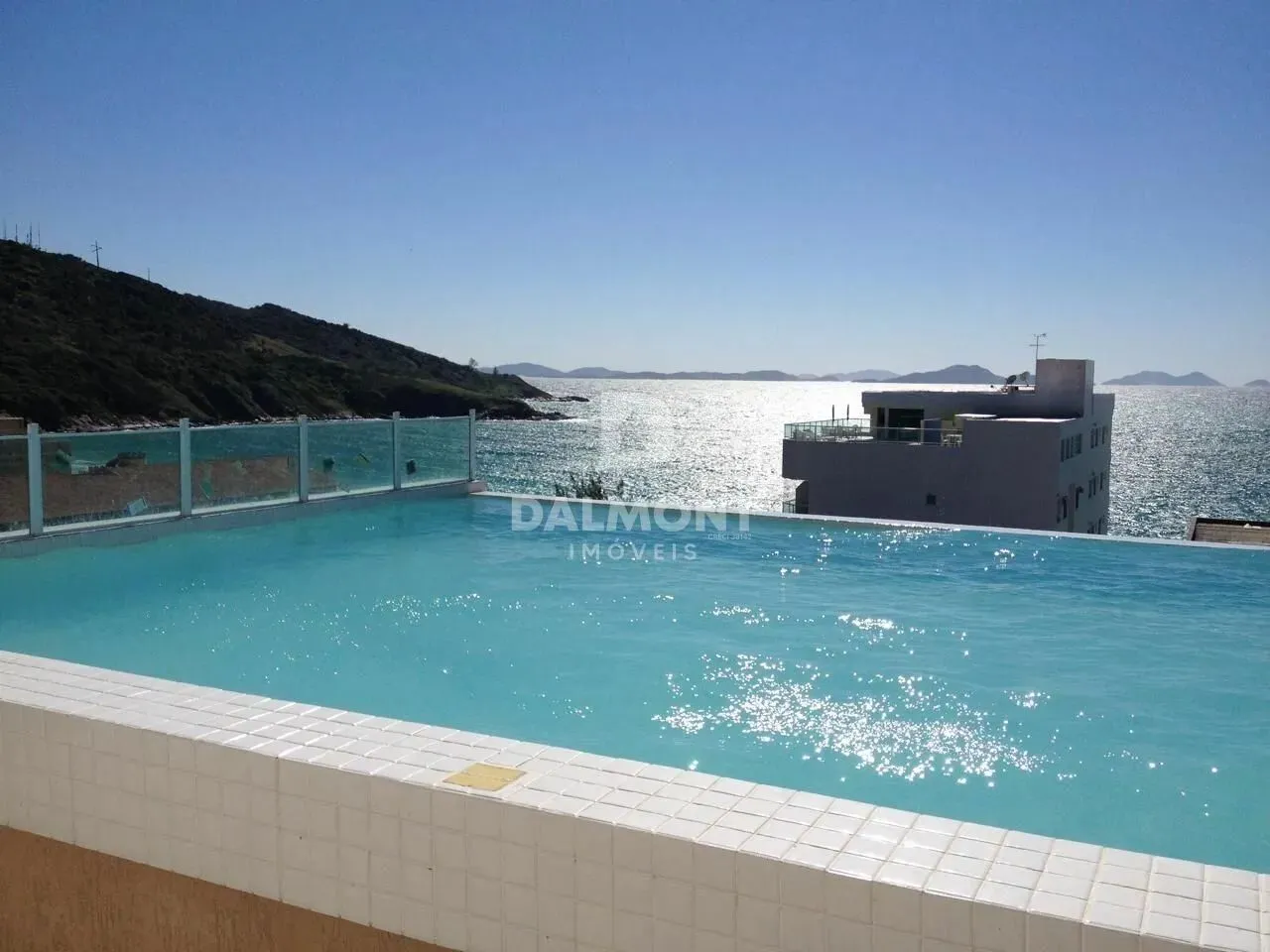 Prainha - Arraial do Cabo/RJ - Apartamento com 2 dormitórios à venda.