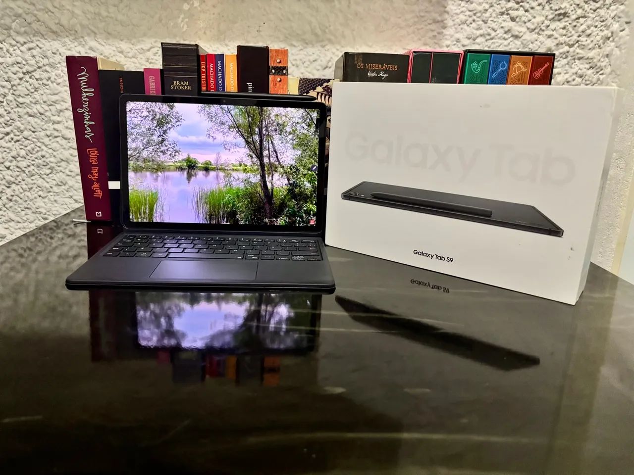 Samsung Galaxy Tab S9 256GB Wi-Fi  - Preto, excelente estado, sem marcas ou arranhões.