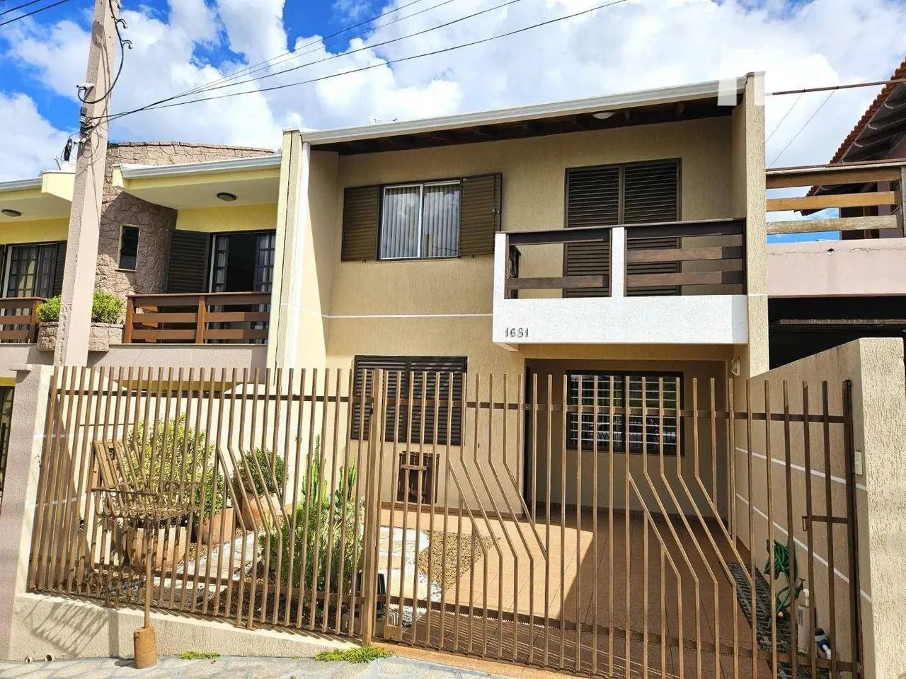 Sobrado com 4 dormitórios para alugar, 100 m² por R$ 2.788,41/mês - Centro - Campo Largo/P - Foto 2