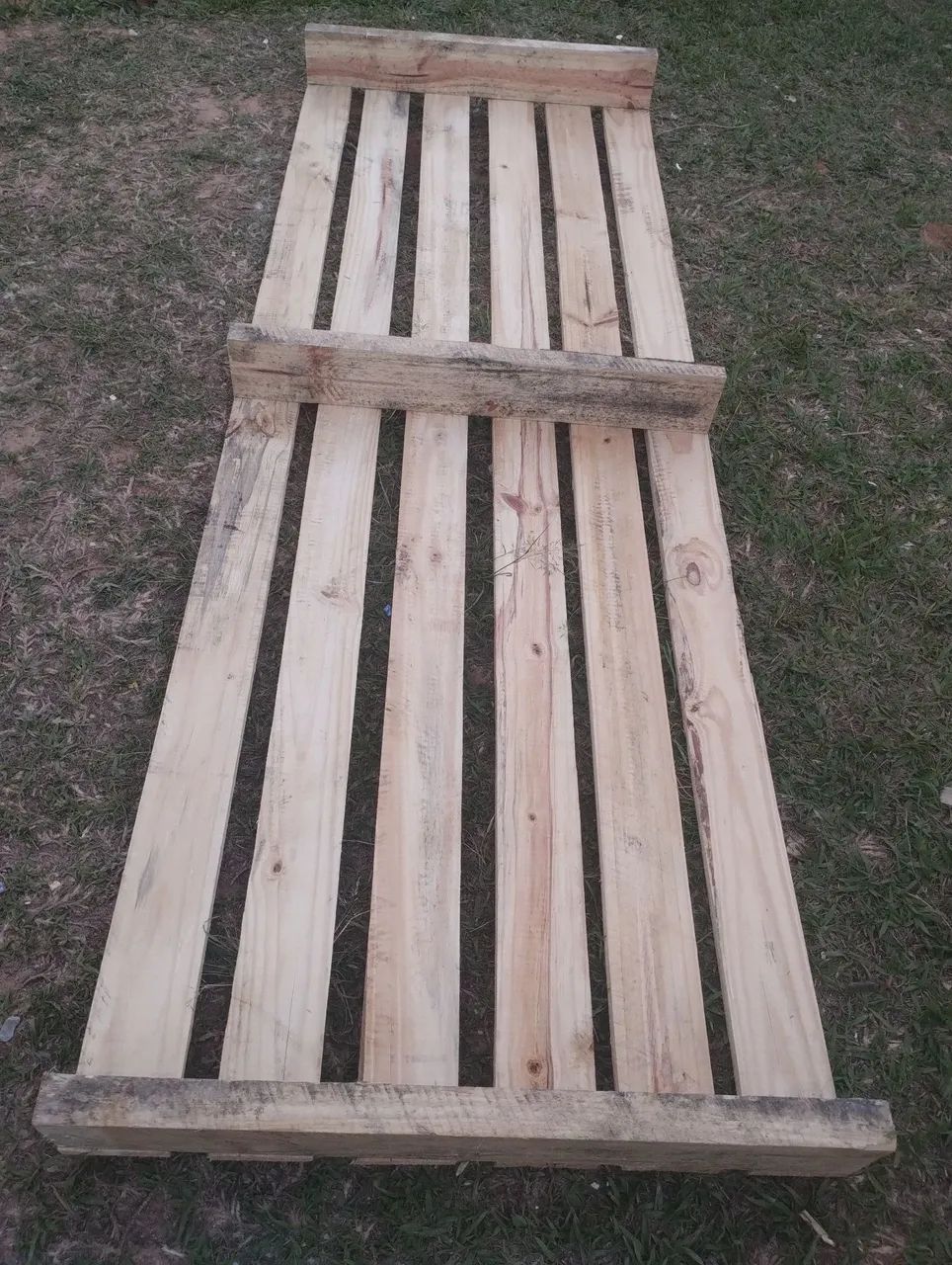 Large wooden pallet64169253899523123