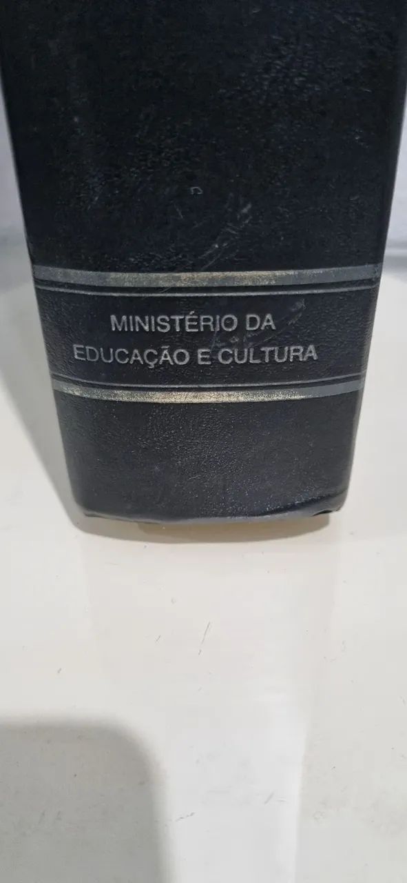 Dicionário Escolar da Língua Portuguesa - Foto 2