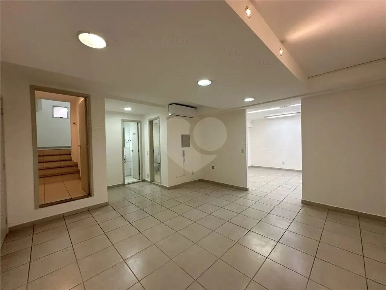 Salas para locação em Vila Santa Tereza - SP