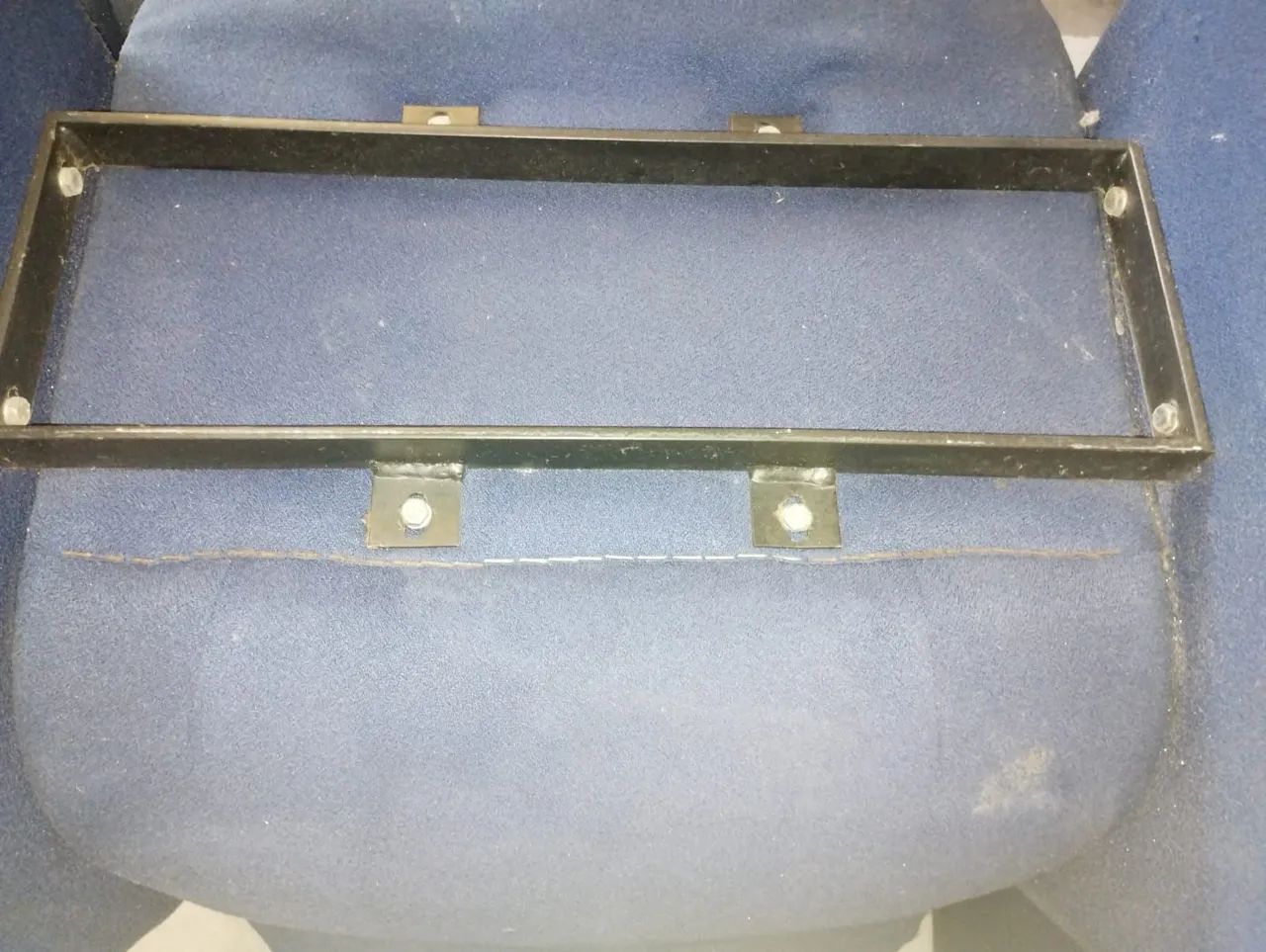 4 Poltronas para recepção (precisa de reforma) - Foto 4