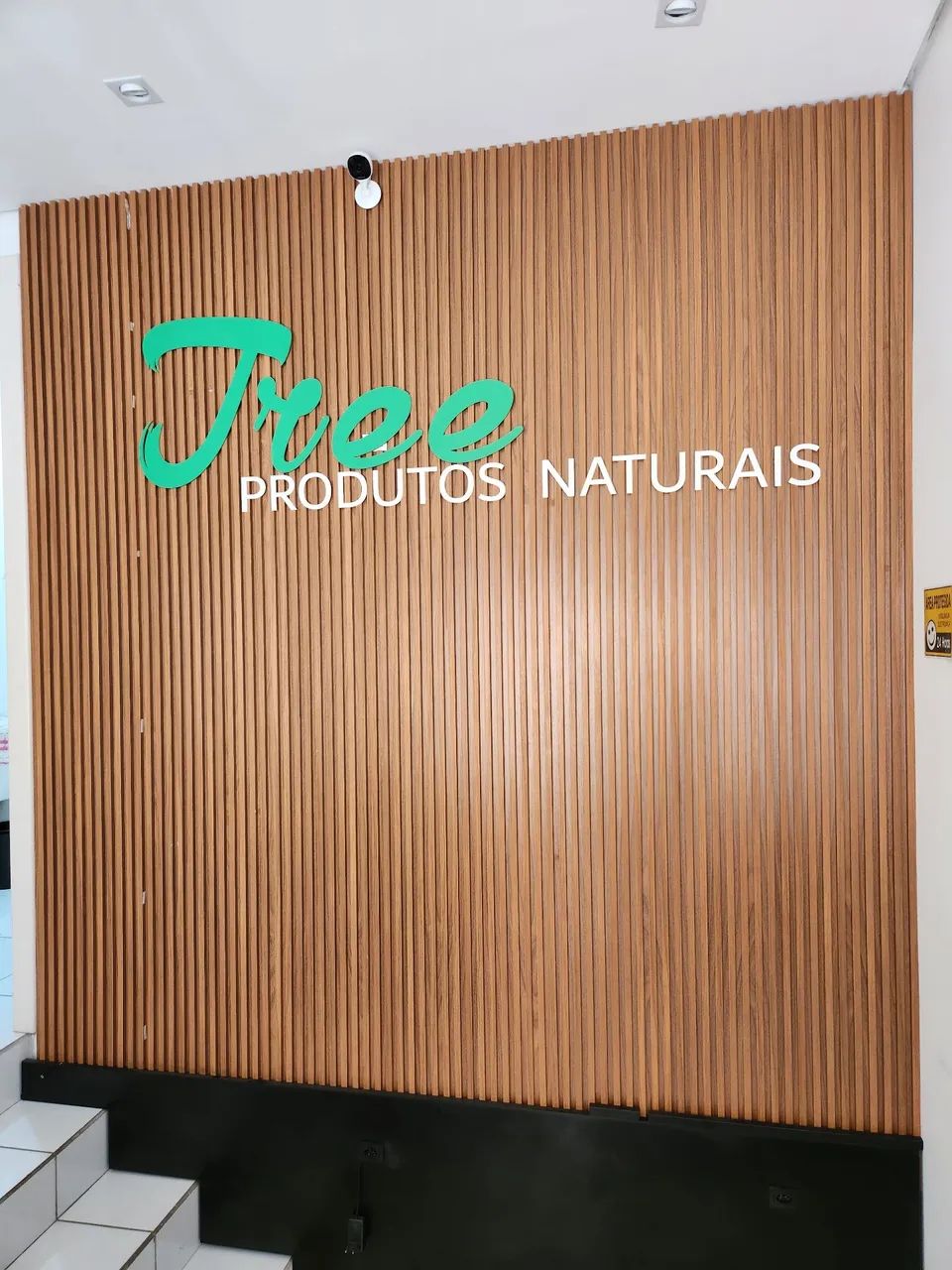 Slatted Panel65115874261890122