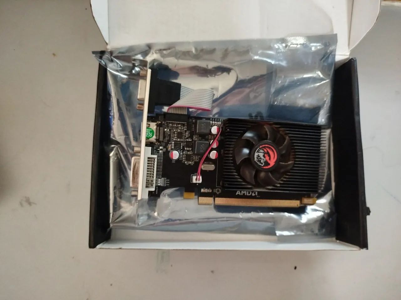 Placa de Vídeo Radeon R5 230 - Foto 3
