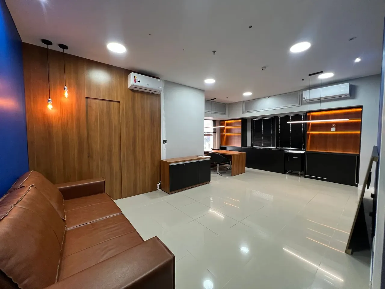 Ótima Sala 42 M² no Sky Platinum Office para ALUGUEL. Av. Darcy vargas