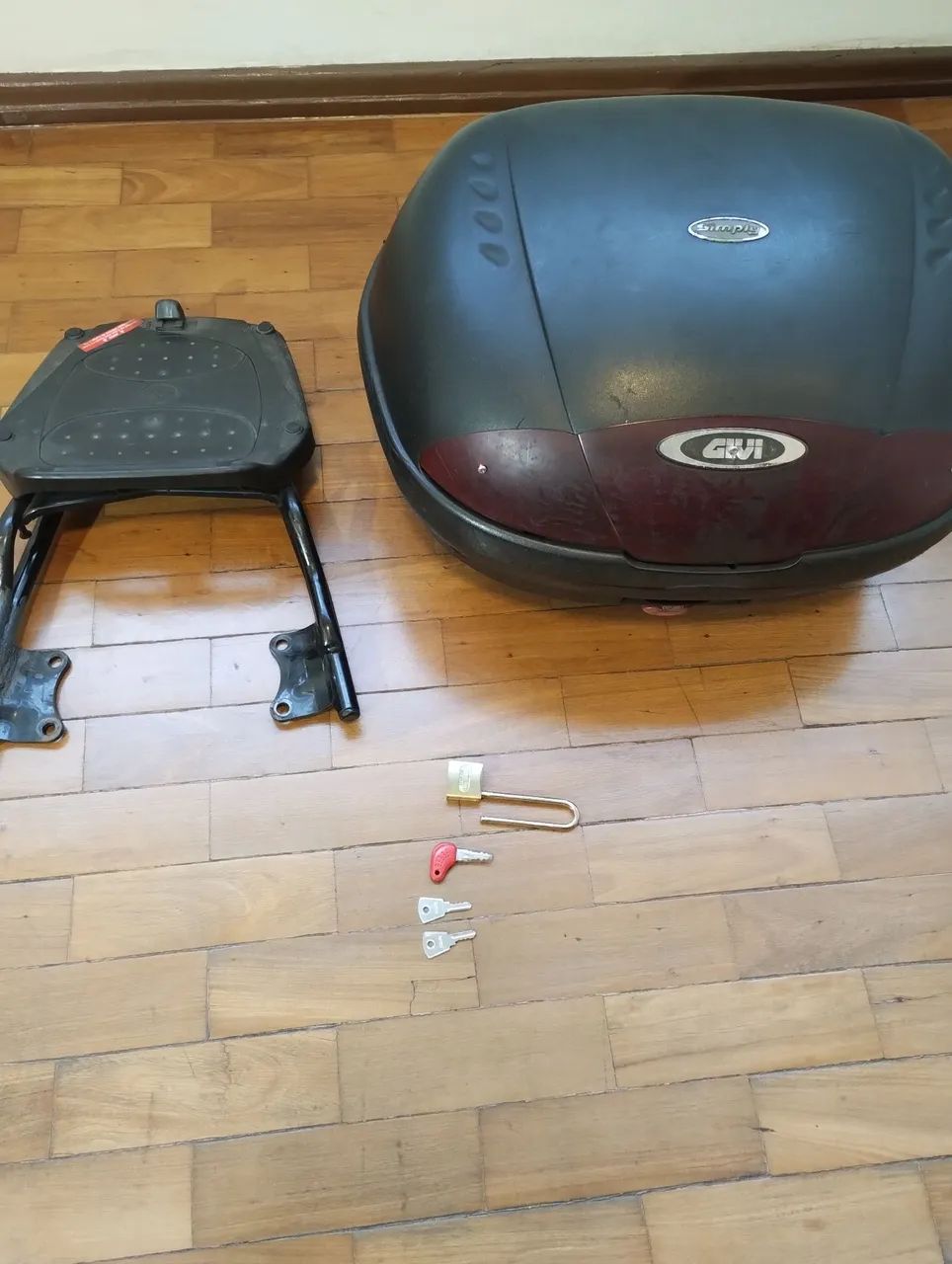 Bauleto Givi 45l com suporte para Fazer 260 - Foto 4