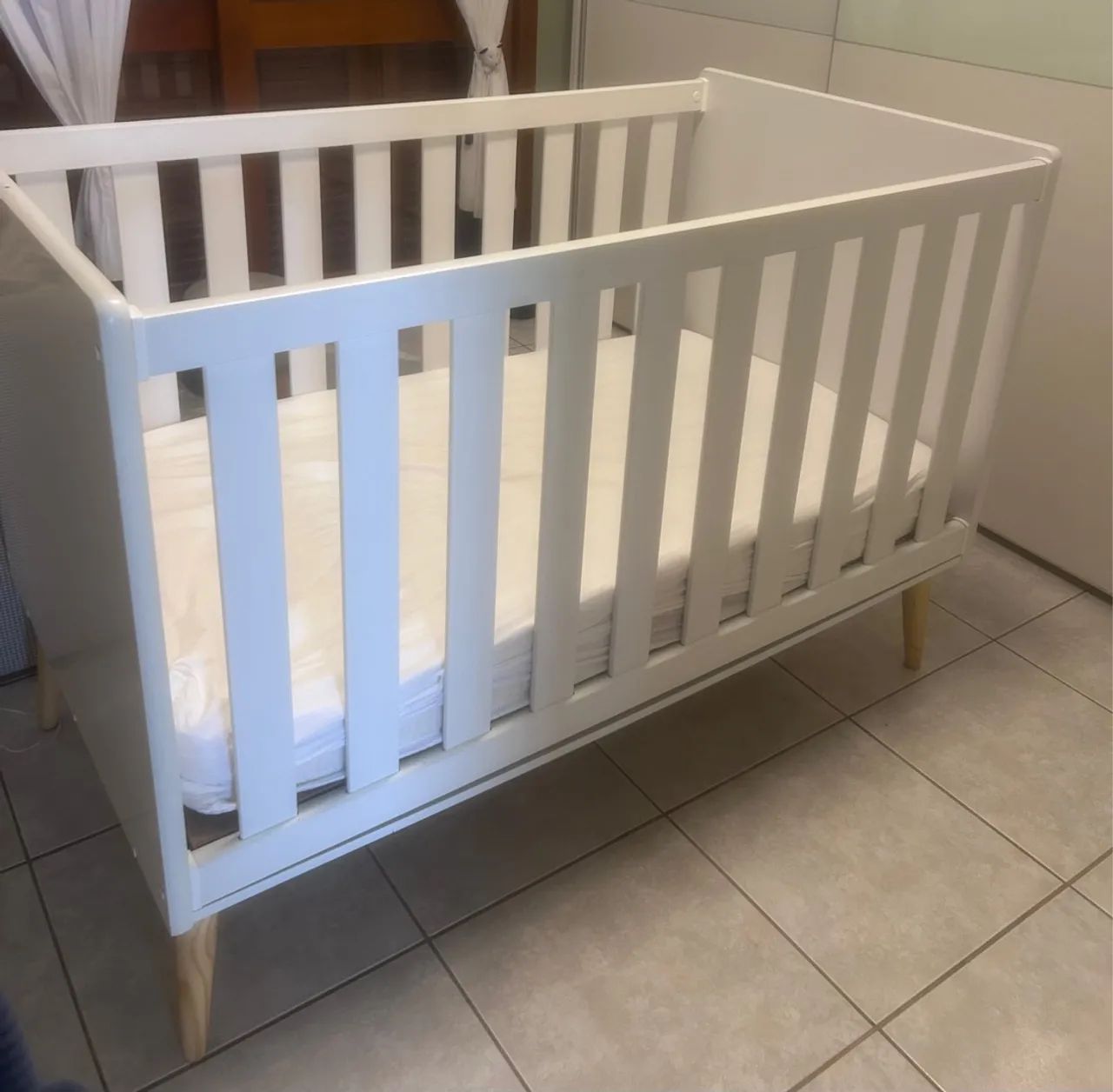 Berço de bebê + colchão  - Foto 2