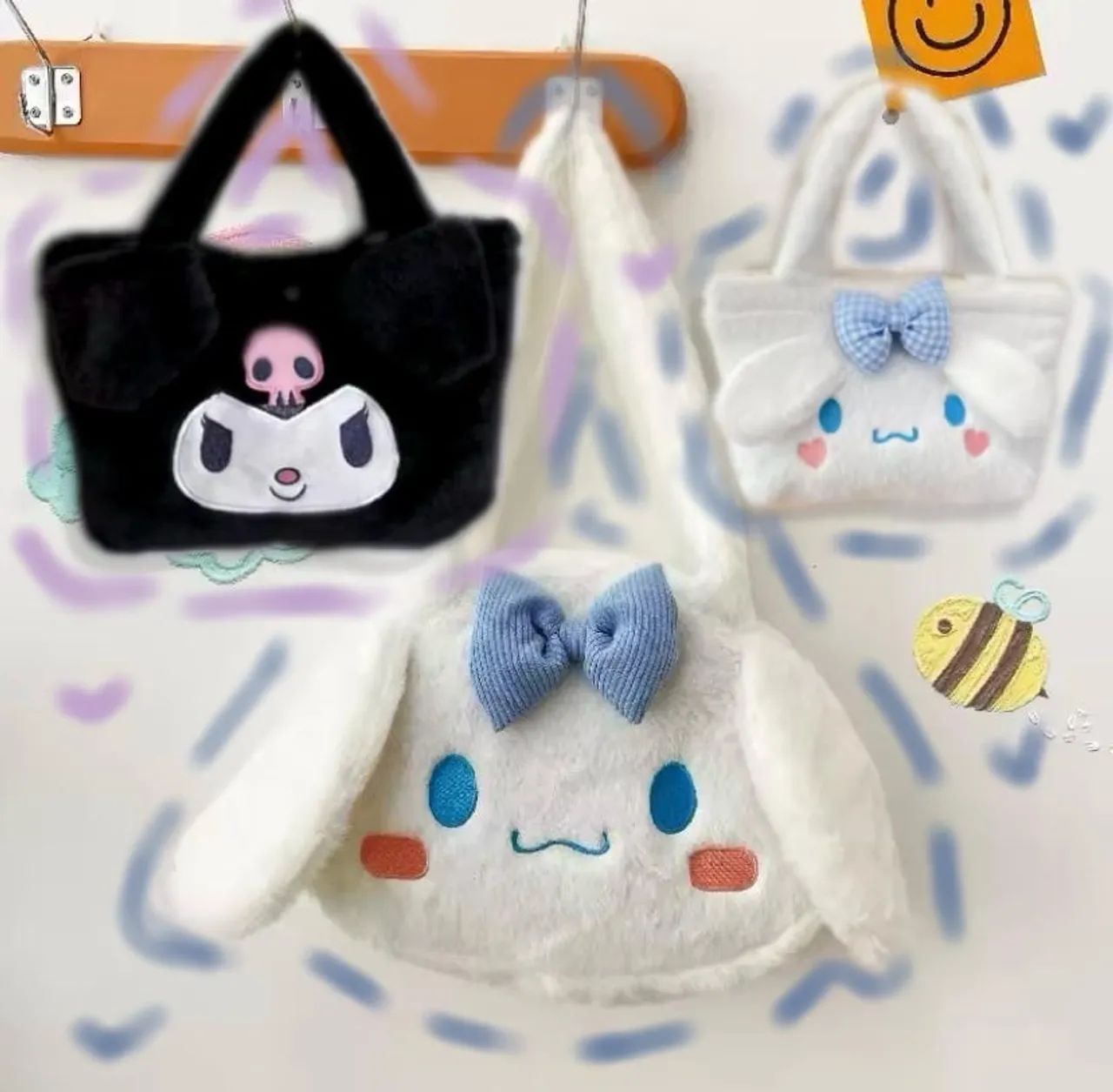 Kit 2 bolsas pelúcia turma da Hello Kitty 