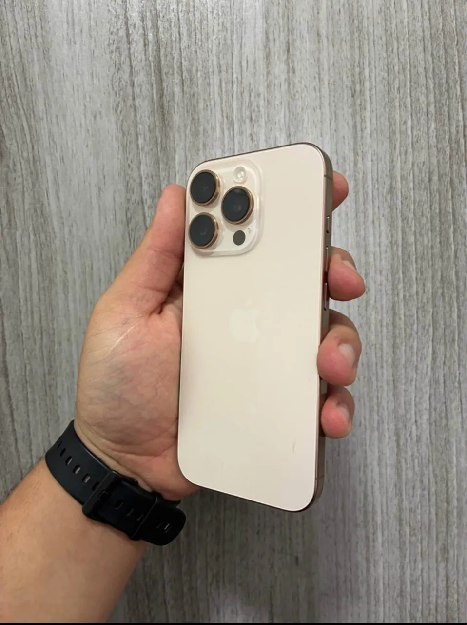 iPhone 16 Pro 128 Giga tudo ok 2 mês de uso