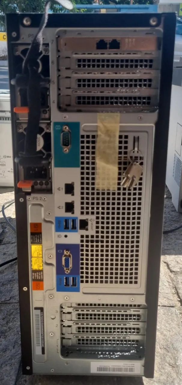 Servidor Lenovo TD350 Torre Xeon  - Foto 2