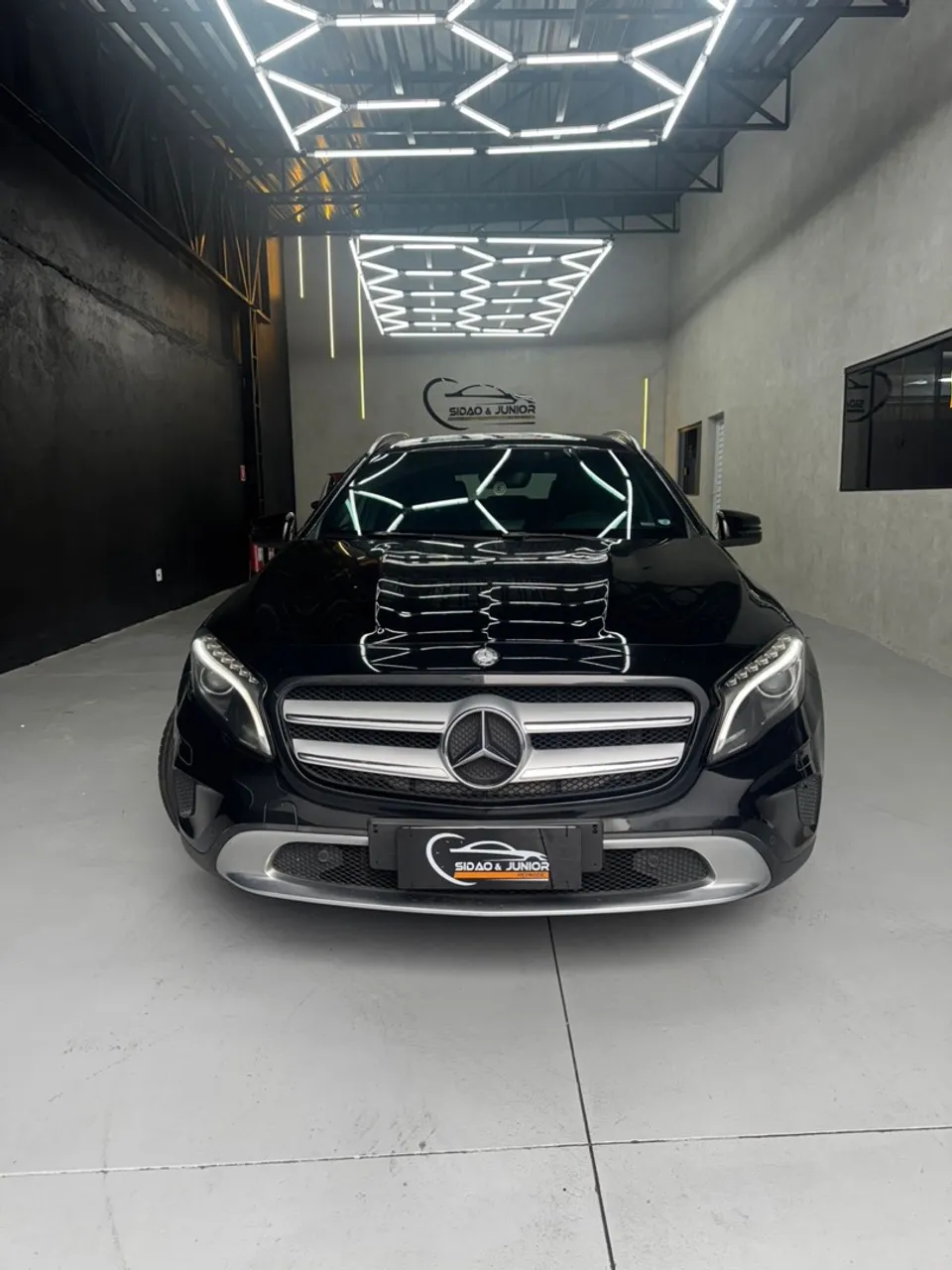 MERCEDES BENZ GLA ADVANCE BLINDADA