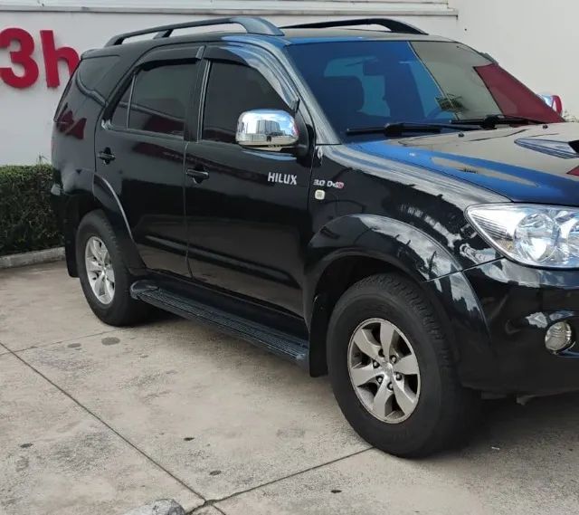 Toyota Hilux SW4 SRV D4-d 4X4 3.0 TDI Dies. AUT 2006 - Foto 2