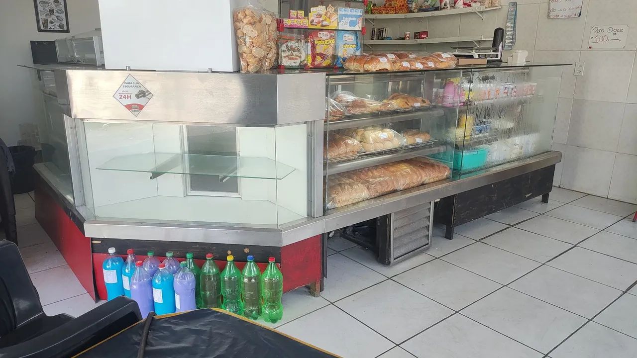 Vitrine quente e frio com caixa 