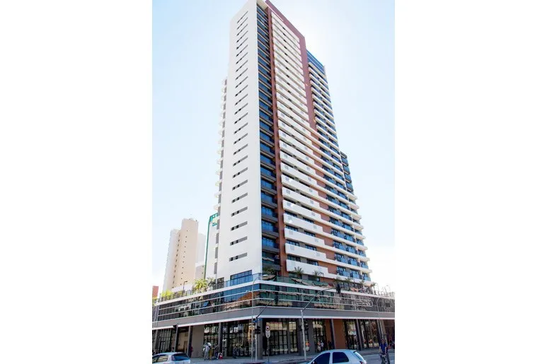 Studio para aluguel tem 33 metros quadrados com 1 quarto em Centro - Curitiba - PR