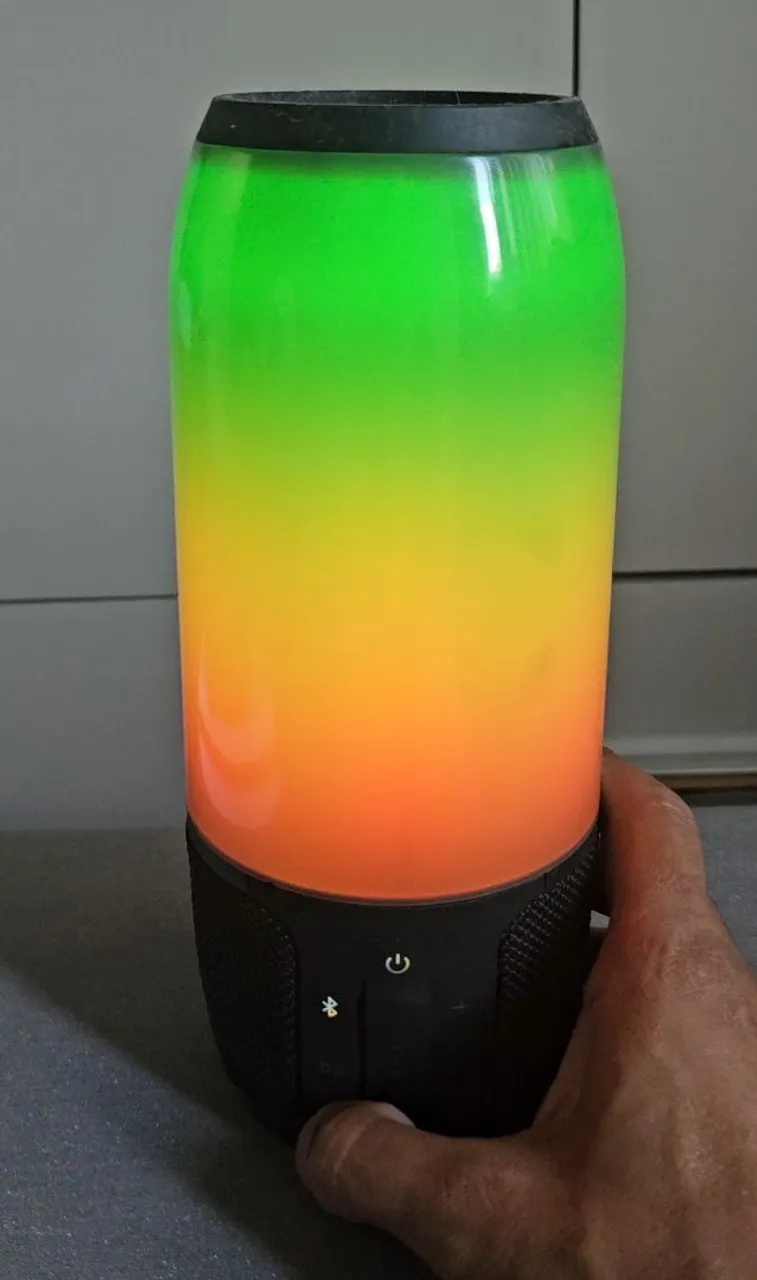 Caixa de Som JBL Pulse 3 - Som e Luz!