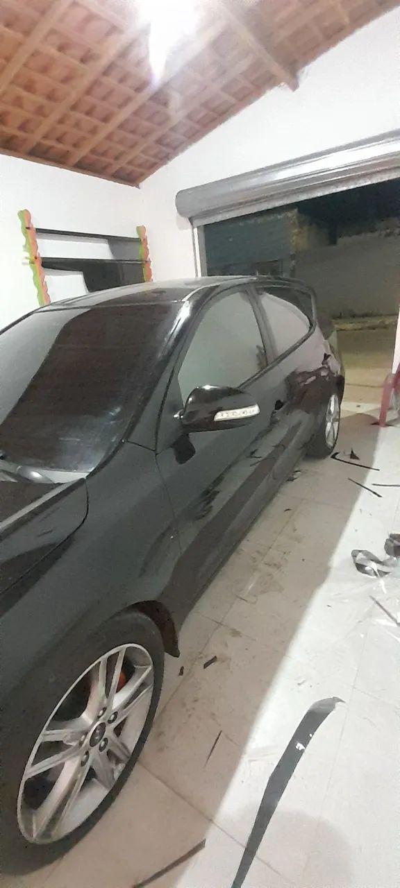 Fumê e envelopamento automotivo e residencial 