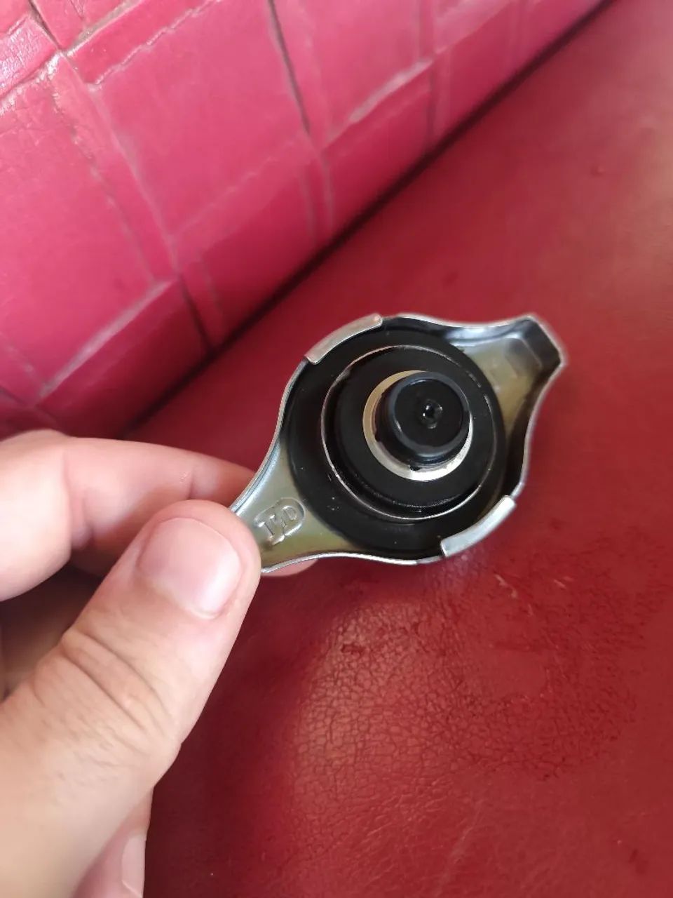 Tampa do radiador hb20 / Honda Civic/ city/ fit / Hyundai  - Foto 4