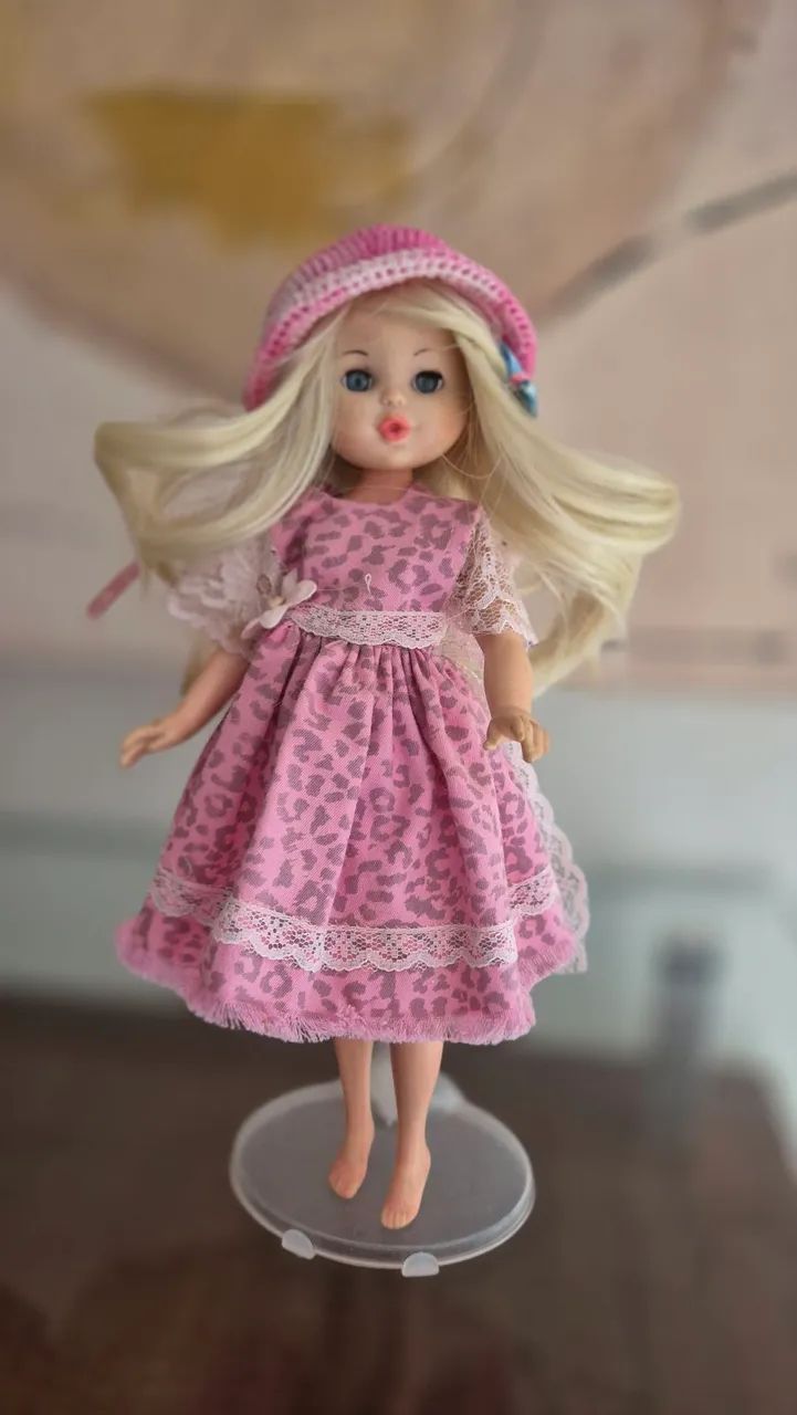 Boneca antiga Sissi, prima da Susi 