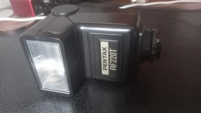 Câmera Analógica (filme) Pentax MZ50 - Foto 2